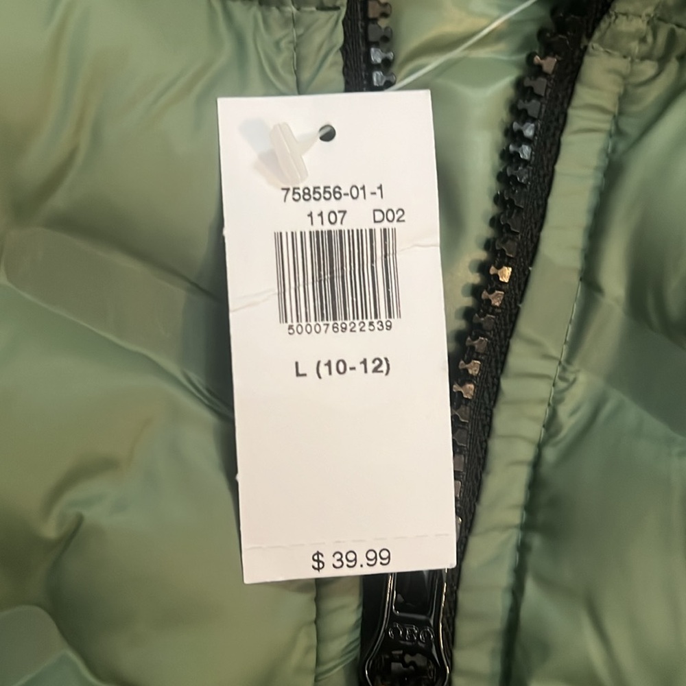 NWT- Kids Old Navy vest - Picture 4 of 5